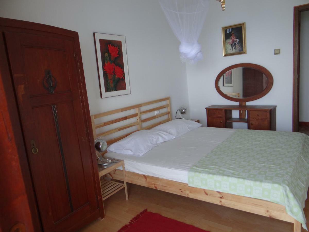 Apartments Bassi Стара Башка Екстер'єр фото